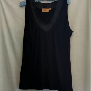 28" length black knit dressy tank too